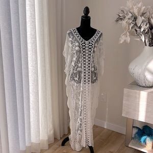 Nordstrom brand cover up  for swimsuit or with tank top and leggings